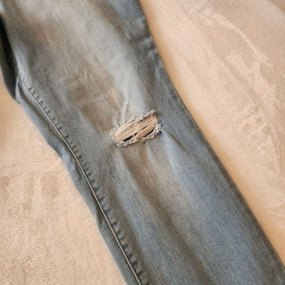 Universal Thread High Rise Jegging Size 16 Light Blue Distressed - Picture 4 of 13